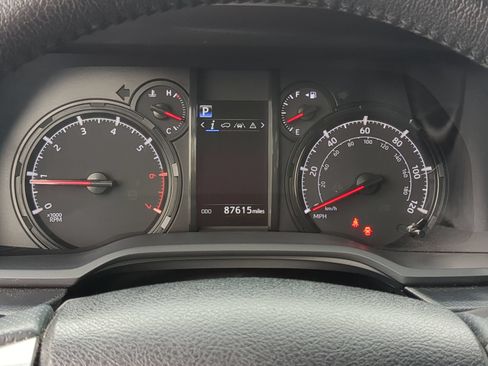 Used 2022 Toyota 4Runner SR5 RWD image 21