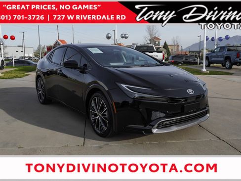 Used 2026 Toyota Prius XLE image 1