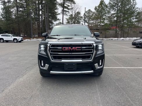 Used 2024 GMC Yukon SLT AWD/4WD image 3