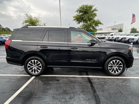 Certified 2025 Ford Expedition Platinum AWD/4WD image 8