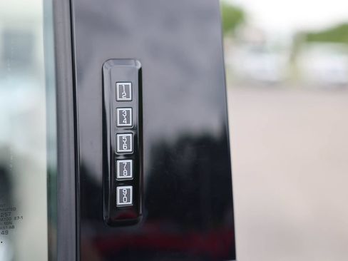 Certified 2024 Ford F150 Lariat AWD/4WD image 39