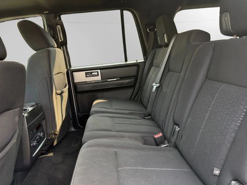 Used 2015 Ford Expedition XLT AWD/4WD image 15