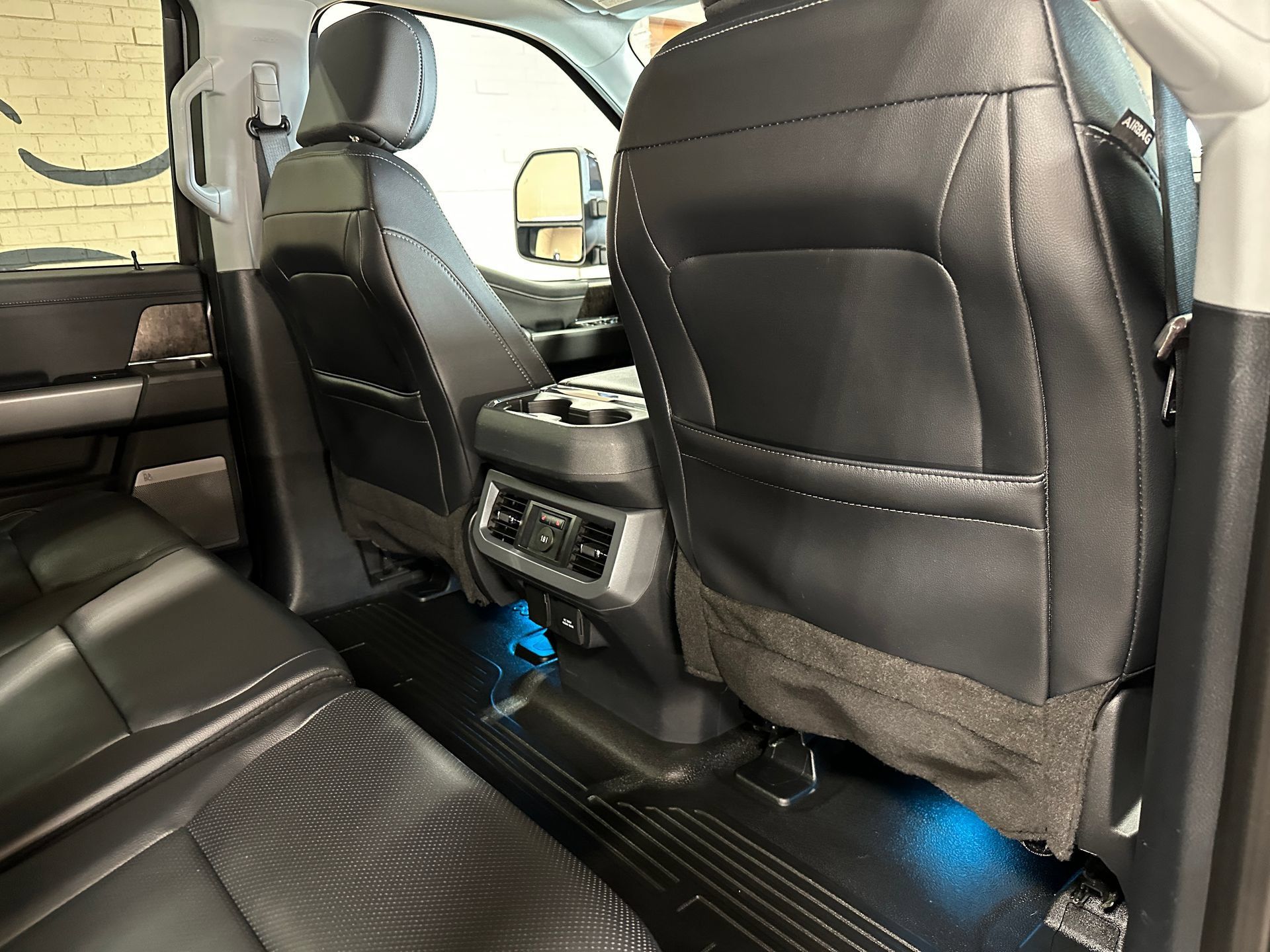 Used 2024 Ford F350 Lariat AWD/4WD image 16