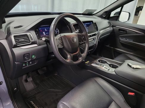 Used 2025 Honda Passport EX-L image 13