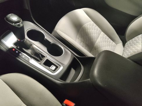 Used 2020 Chevrolet Equinox LS image 26