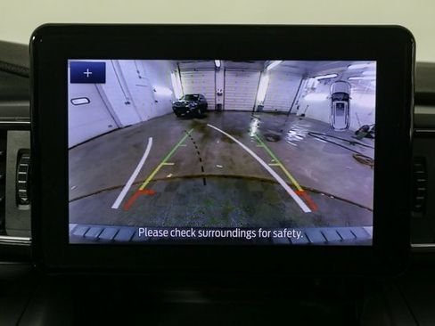 Used 2023 Ford Explorer XLT w/ Equipment Group 202A image 25