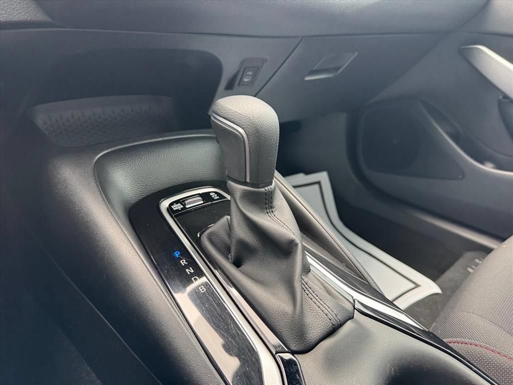 Used 2025 Toyota Corolla SE FWD image 19