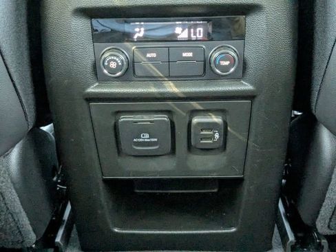 Certified 2023 Chevrolet Traverse RS AWD/4WD image 19
