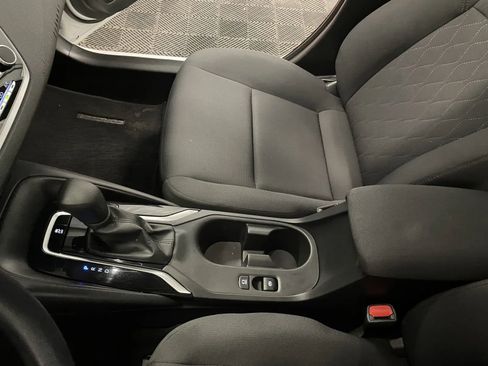Used 2024 Toyota Corolla LE image 33