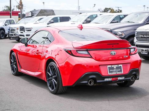 Used 2023 Toyota GR86 Premium RWD image 6
