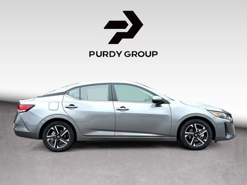 Used 2024 Nissan Sentra SV FWD image 9