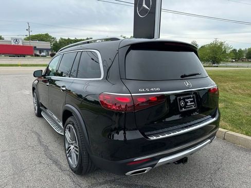 Used 2026 Mercedes-Benz GLS 450 4MATIC image 3