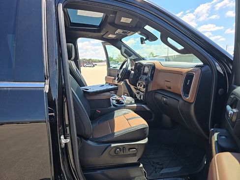 Used 2023 Chevrolet Silverado 3500 High Country AWD/4WD image 18