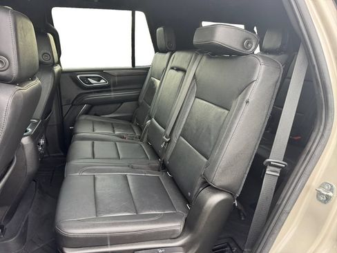 Used 2021 Chevrolet Tahoe LT w/ LT Signature Package RWD image 13