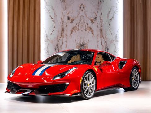 Used 2020 Ferrari 488 Pista Coupe image 1