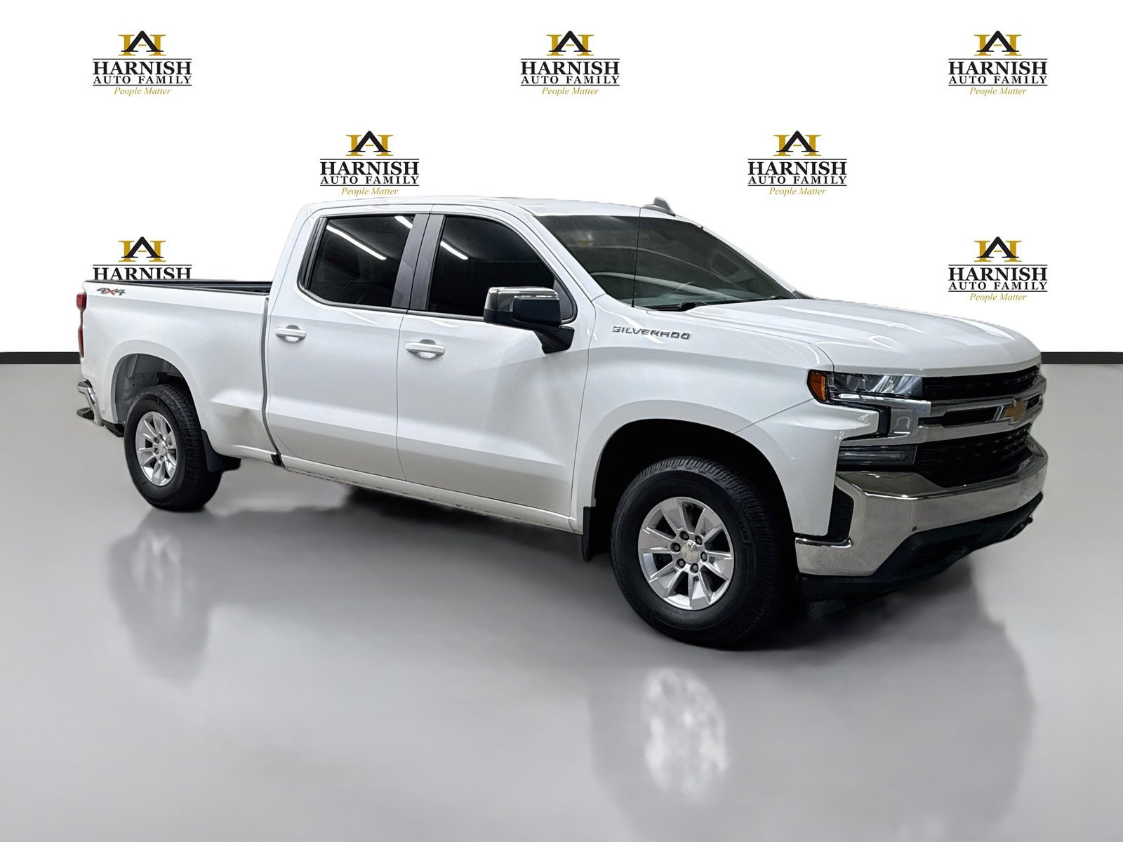 Used 2020 Chevrolet Silverado 1500 LT w/ Trailering Package AWD/4WD image 3