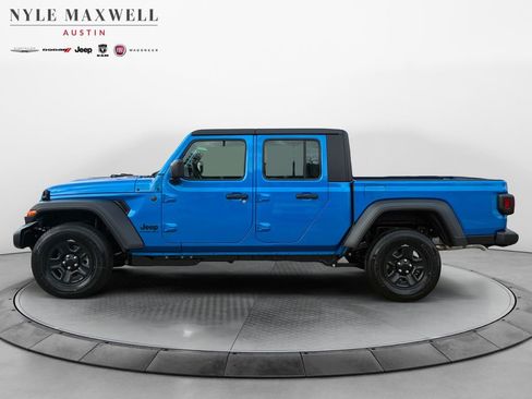 New 2026 Jeep Gladiator Sport image 13