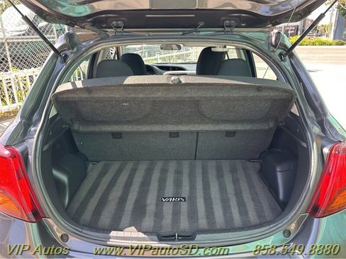 Used 2017 Toyota Yaris LE image 32