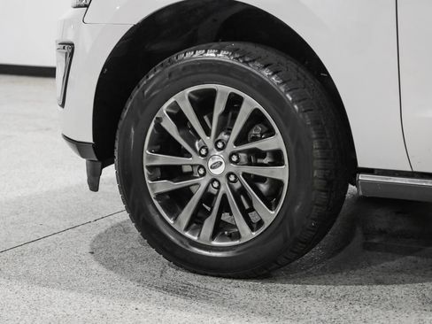 Used 2019 Ford Expedition Limited image 54