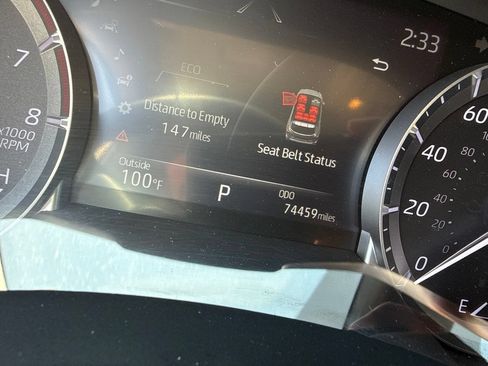 Used 2023 Toyota Highlander XLE FWD image 7