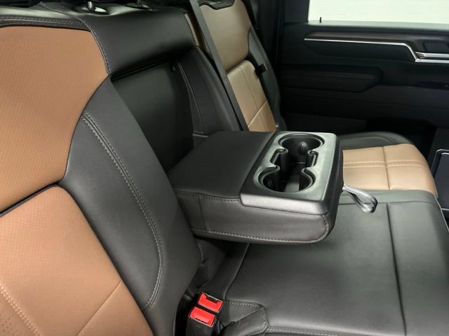 Used 2025 Chevrolet Silverado 3500 High Country w/ High Country Premium Package AWD/4WD image 52