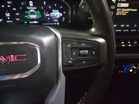 Used 2024 GMC Sierra 1500 Elevation image 24