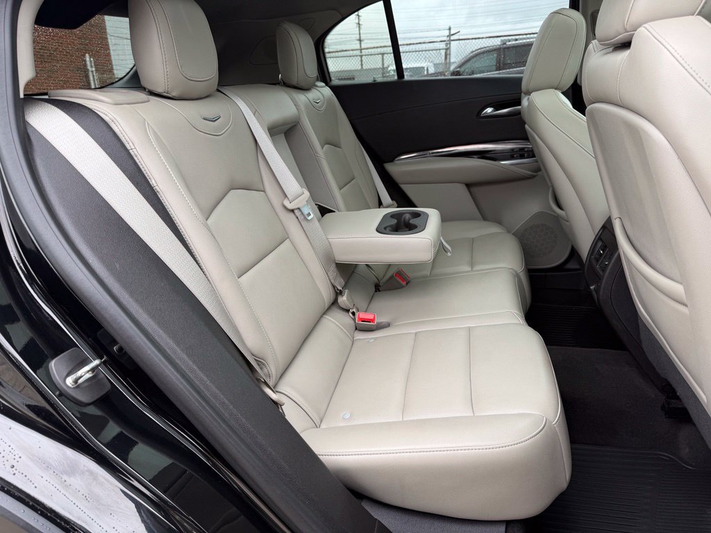 Used 2019 Cadillac XT4 Luxury w/ Cold Weather Package AWD/4WD image 22