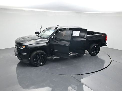 Used 2018 Chevrolet Silverado 1500 LT w/ All Star Edition image 46