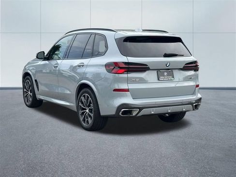 Certified 2024 BMW X5 xDrive40i w/ M Sport Package AWD/4WD image 9