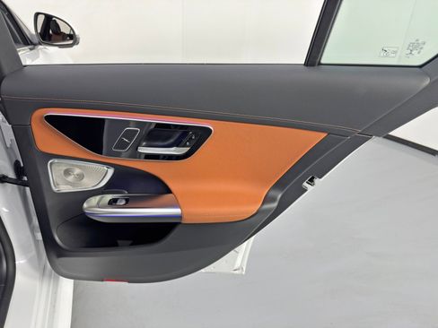 Used 2023 Mercedes-Benz C 43 AMG 4MATIC Sedan image 43