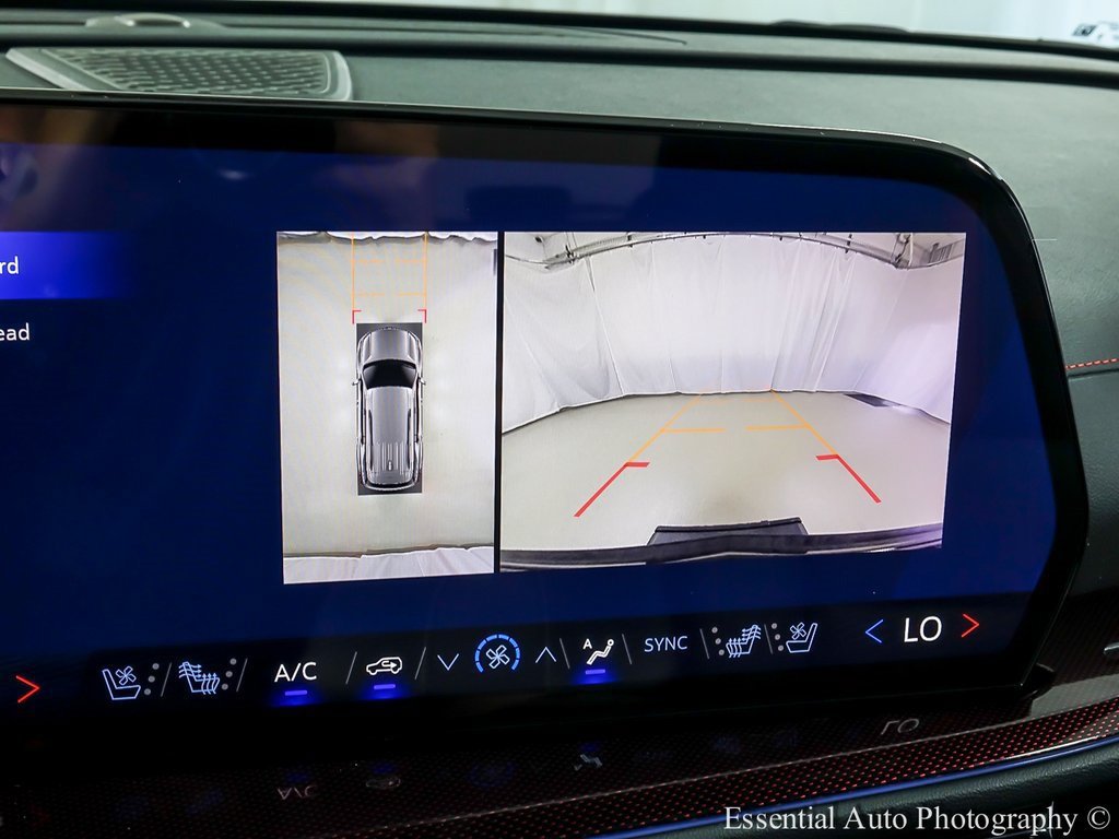 New 2026 Chevrolet Traverse RS w/ LPO, Floor Liner Package AWD/4WD image 19