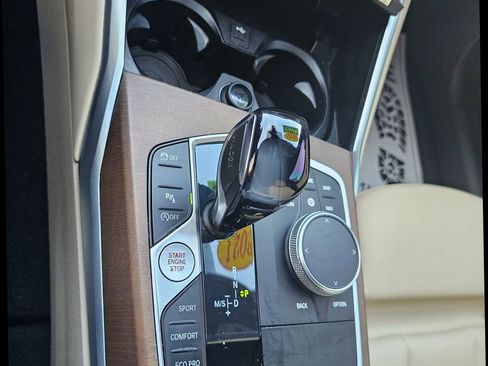 Used 2021 BMW 330i xDrive Sedan w/ Convenience Package image 25