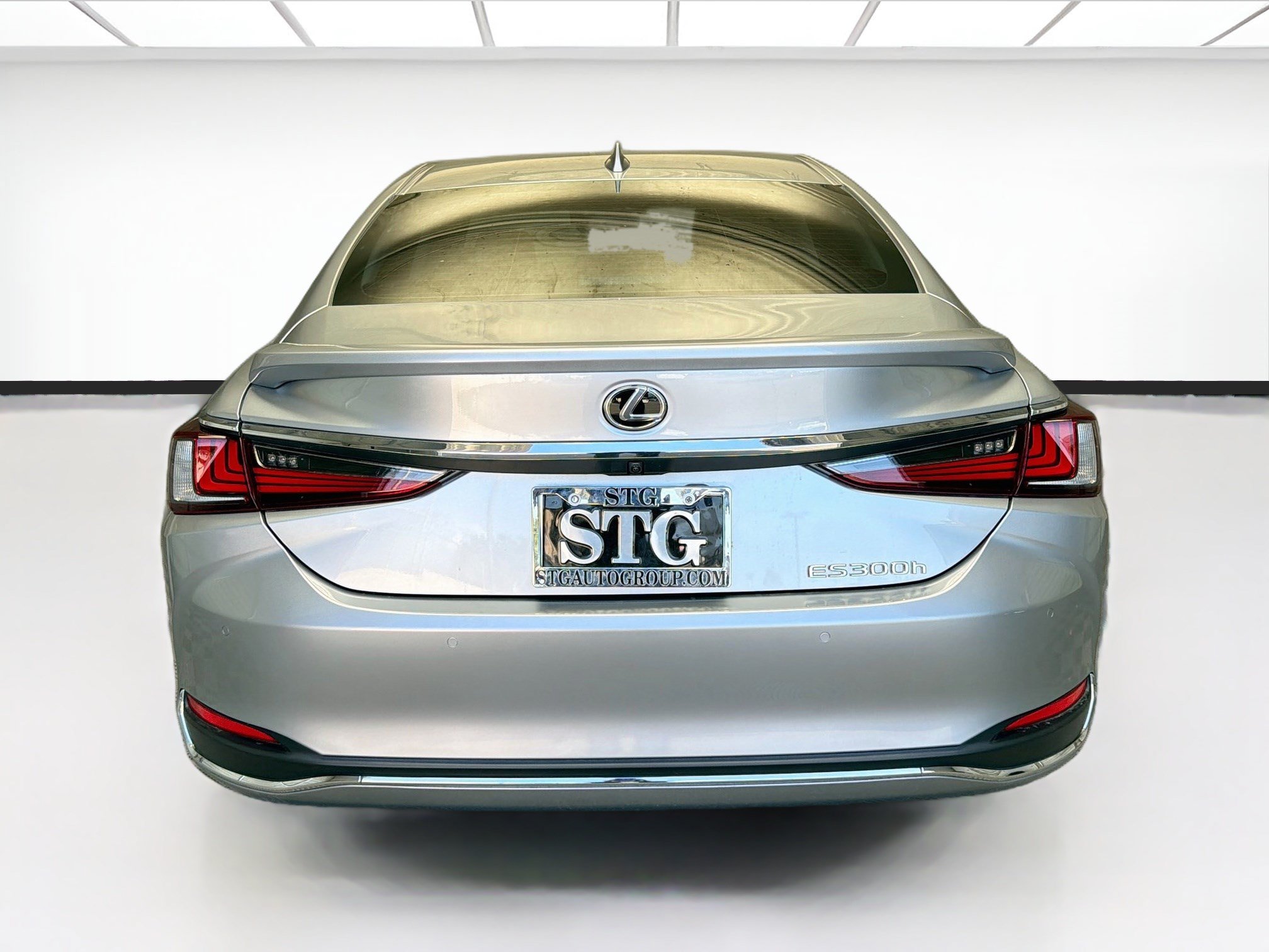 Used 2024 Lexus ES 300h w/ Premium Package FWD image 5
