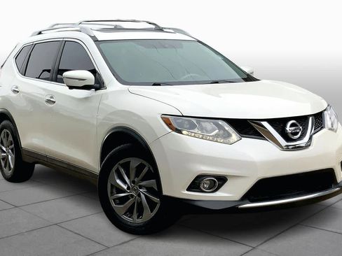 Used 2015 Nissan Rogue SL w/ SL Premium Package image 3