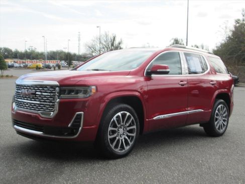 Used 2023 GMC Acadia Denali w/ Denali Ultimate Package image 3