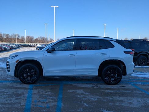 Used 2025 Volkswagen Tiguan SE R-Line image 9