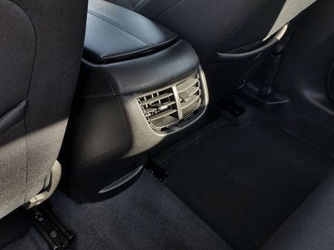 Used 2022 Chevrolet Malibu LT image 26