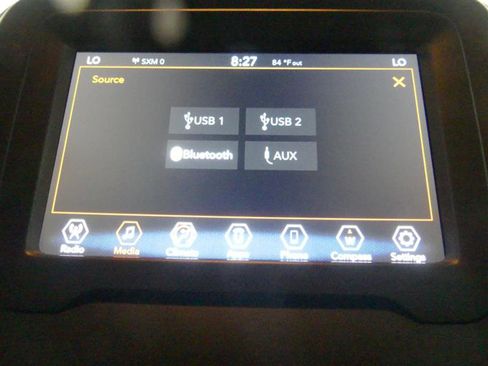 Used 2020 Jeep Renegade Altitude AWD/4WD image 41