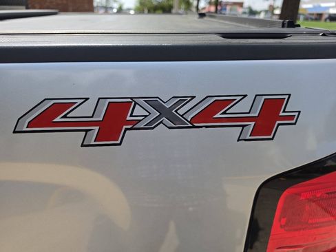 Used 2015 Chevrolet Silverado 1500 LT AWD/4WD image 9