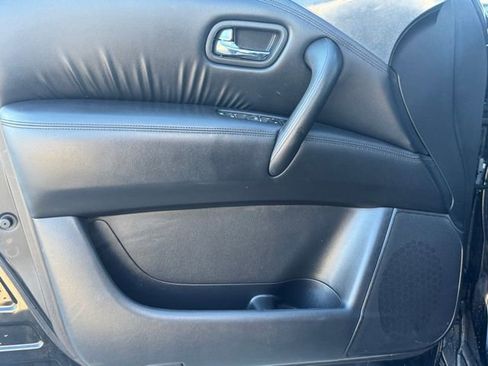 Used 2022 Nissan Armada SV image 14