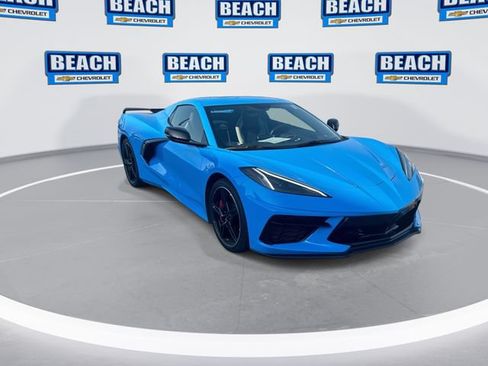 Used 2021 Chevrolet Corvette Stingray Preferred Conv w/ Z51 Performance Package RWD image 2