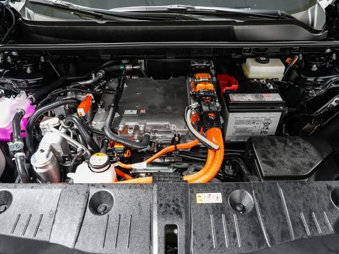 Certified 2026 Toyota C-HR AWD/4WD image 28
