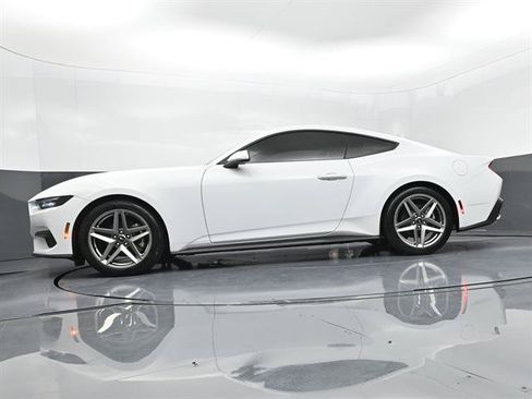 Certified 2025 Ford Mustang Coupe RWD image 30