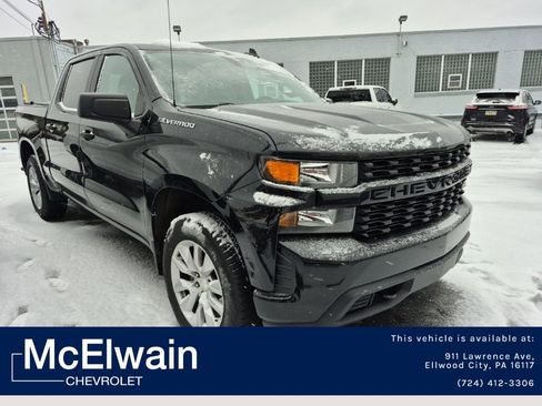 Used 2021 Chevrolet Silverado 1500 Custom image 1