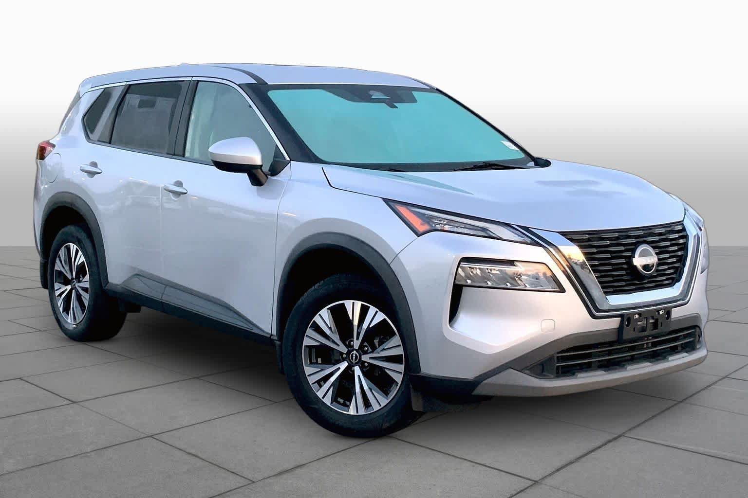 Used 2023 Nissan Rogue SV AWD/4WD image 3