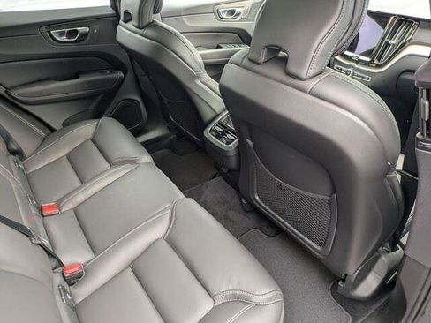 Used 2022 Volvo XC60 B6 Inscription w/ Advanced Package image 34