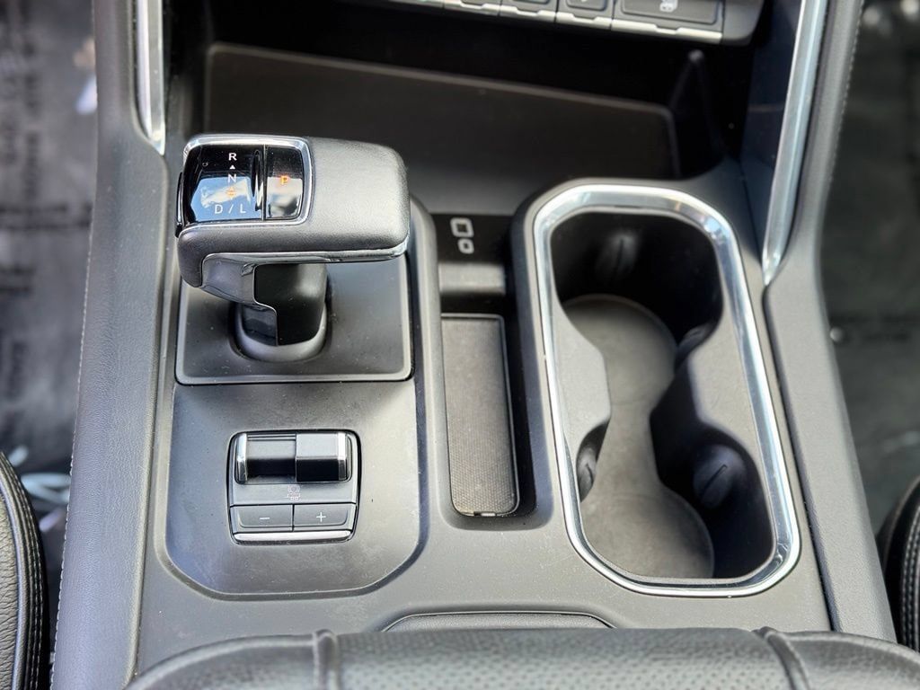 Used 2024 GMC Sierra 1500 Denali AWD/4WD image 17