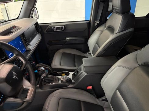 Used 2024 Ford Bronco Big Bend image 16