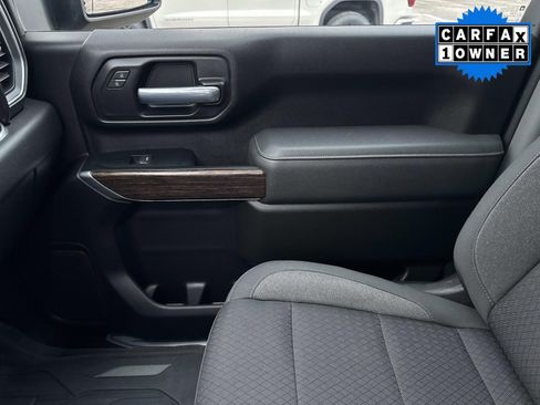 Used 2024 GMC Sierra 2500 SLE w/ Max Trailering Package image 22