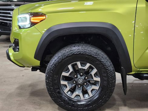 Used 2023 Toyota Tacoma TRD Off-Road image 5